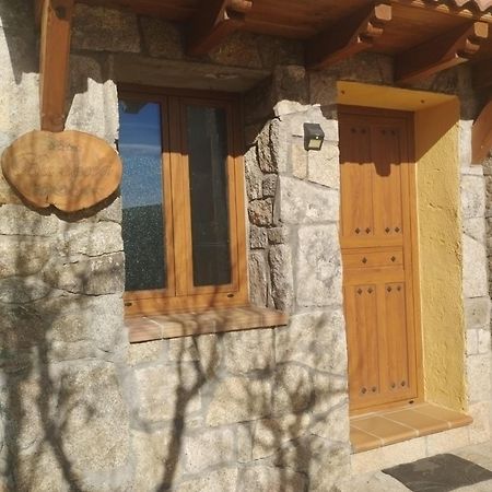 Tinao de Gredos Barajas de Gredos Exterior foto