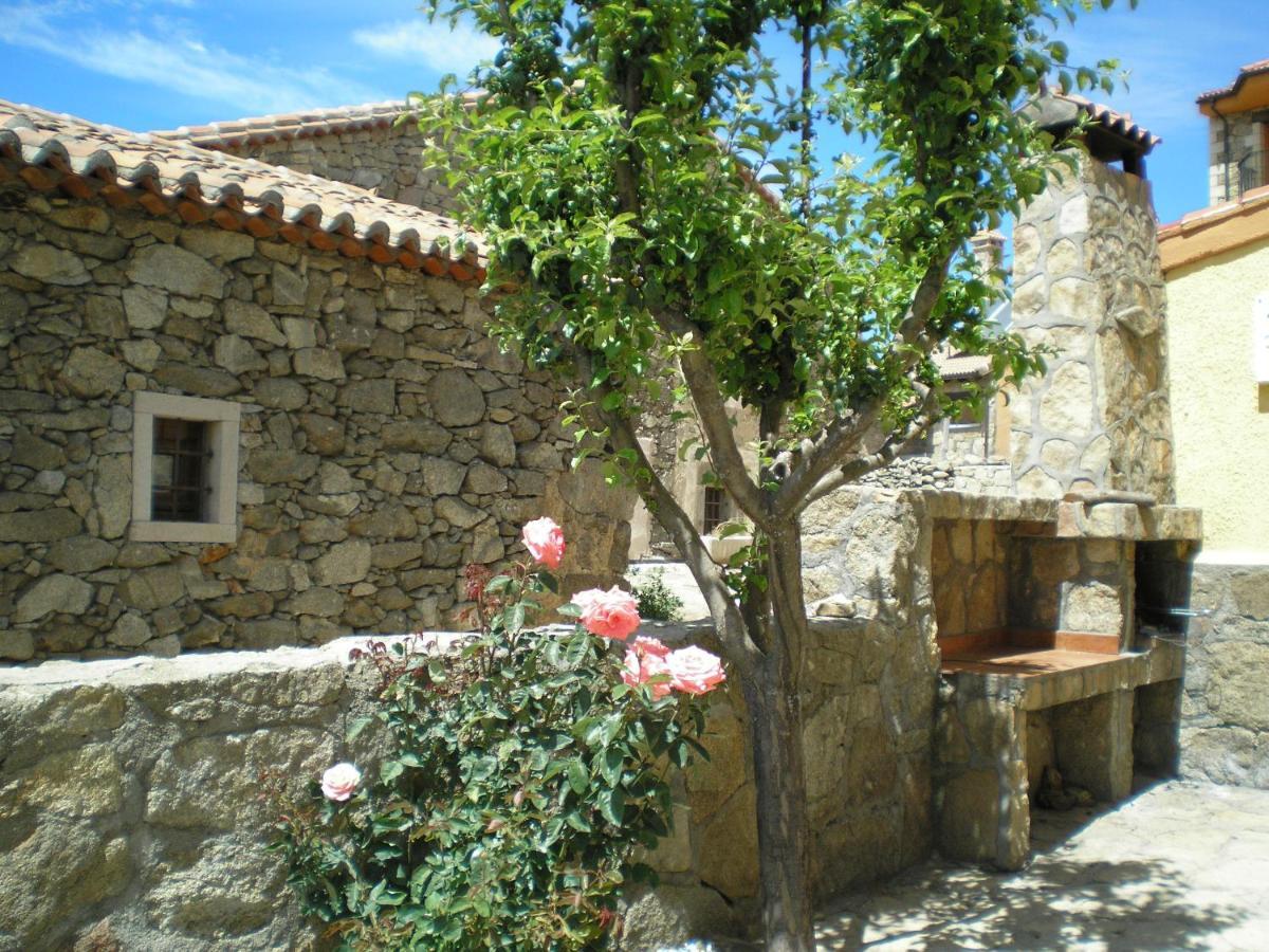 Tinao de Gredos Barajas de Gredos Exterior foto