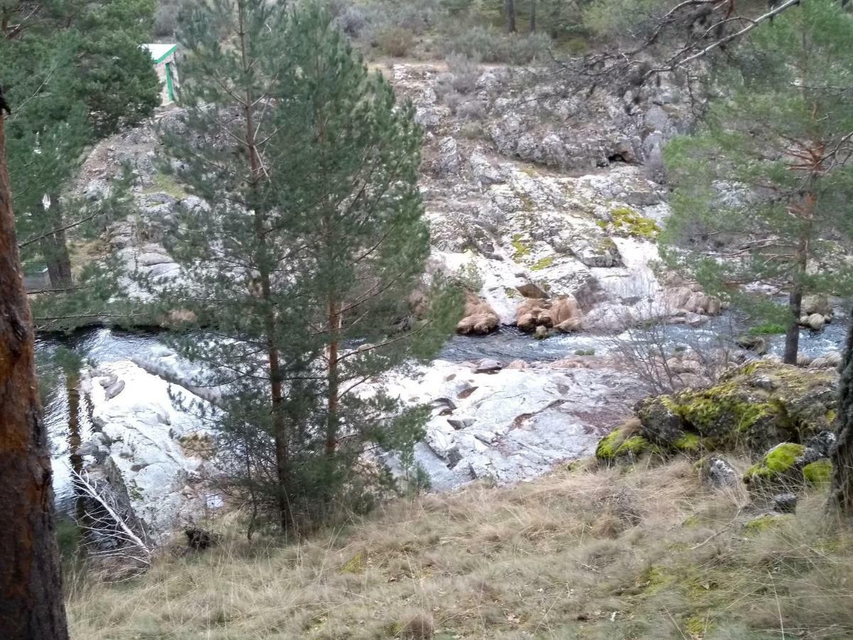 Tinao de Gredos Barajas de Gredos Exterior foto